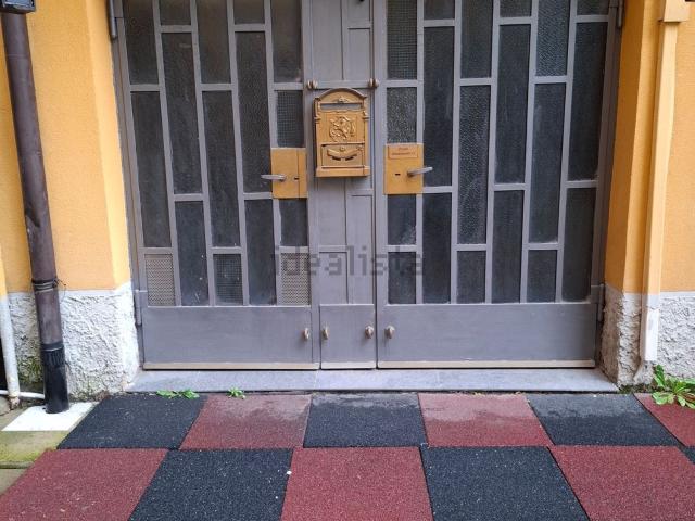 Appartamento in vendita di 100 m² in Via Giovanni Cadolini, 1