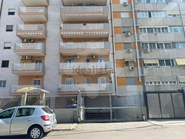 Appartamento in vendita di 100 m² in Via Giovanni Candura, 6