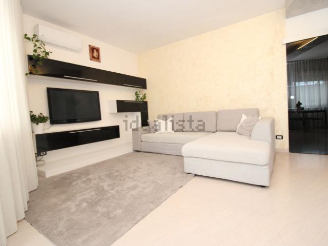 Appartamento in vendita di 100 m² in Via Giovanni Battista Beccaria
