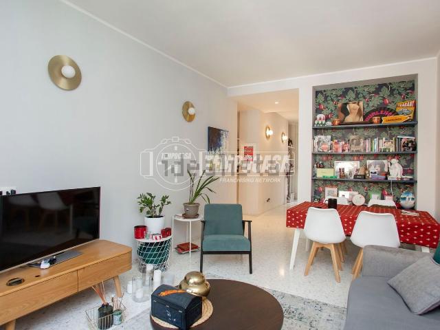 Appartamento in vendita di 100 m² in Via Giovanni Battista Niccolini, 21