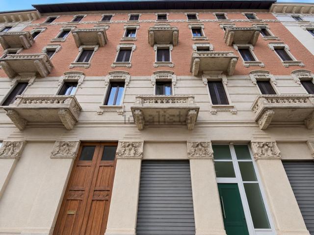 Appartamento in vendita di 100 m² in Via Giovanni Battista Pergolesi, 21