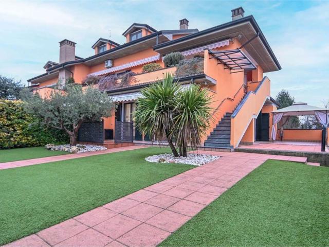Appartamento in vendita di 100 m² in Via Giovanni Bentivoglio, 42