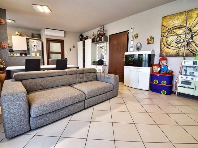 Appartamento in vendita di 100 m² in Via Giovanni Falcone, 20