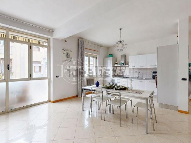 Appartamento in vendita di 100 m² in Via Giovanni Linguiti, 44