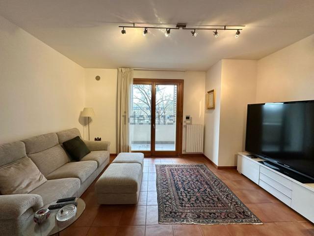 Appartamento in vendita di 100 m² in Via Giovanni Marini