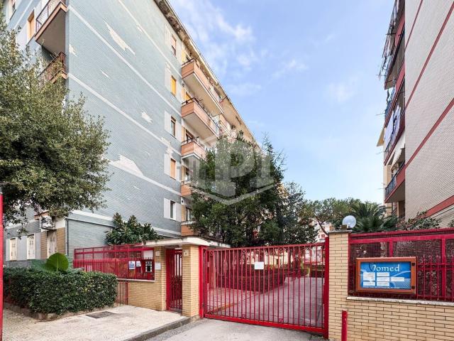 Appartamento in vendita di 100 m² in Via Giovanni Papini, 8