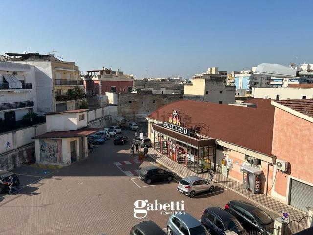 Appartamento in vendita di 100 m² in Via Girolamo Rovetta, 27