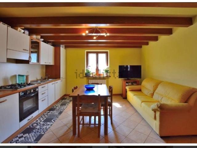 Appartamento in vendita di 100 m² in Via Grumello, 44