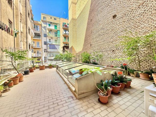 Appartamento in vendita di 100 m² in Via Grazioso Benincasa, 14