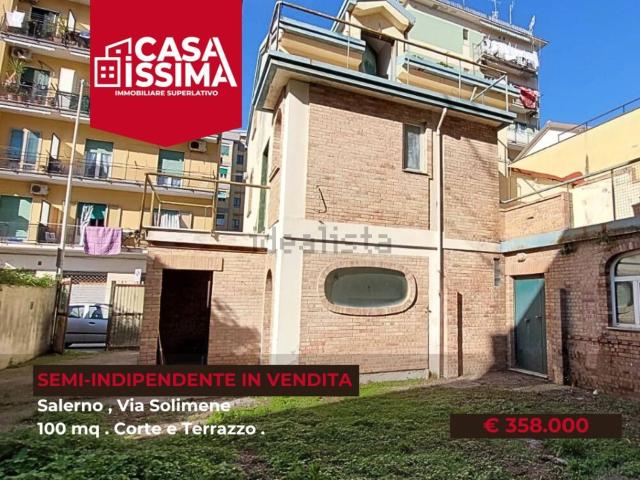 Appartamento in vendita di 100 m² in Via Guglielmo Solimene, 17
