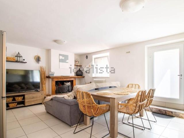 Appartamento in vendita di 100 m² in Via Domenico Collina, 25