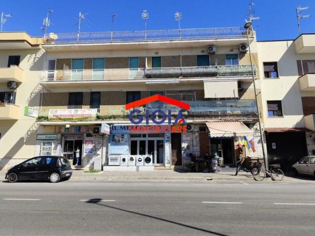 Appartamento in vendita di 100 m² in Via Domiziana, 352