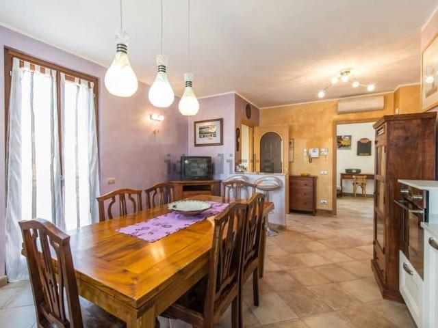 Appartamento in vendita di 100 m² in Via Don Antonio Galizzi