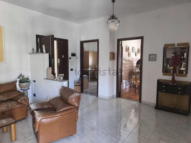 Appartamento in vendita di 100 m² in Via Dante Alighieri