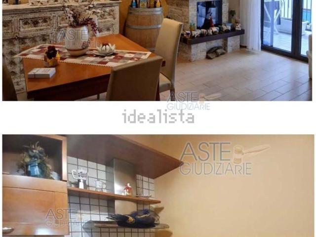 Appartamento in vendita di 100 m² in Via Dante Alighieri, 204