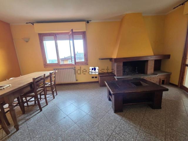 Appartamento in vendita di 100 m² in Via Dante Alighieri