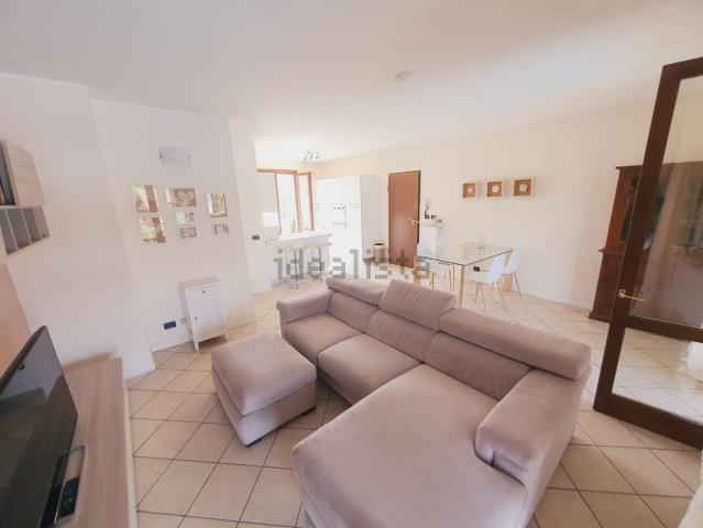 Appartamento in vendita di 100 m² in Via degli Alpini