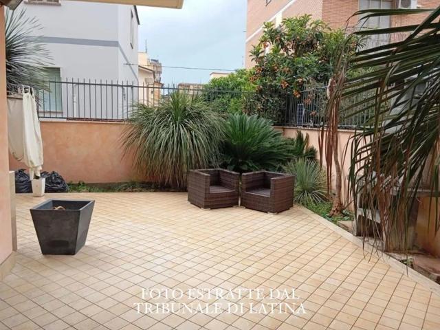 Appartamento in vendita di 100 m² in Via degli Elleni, 5