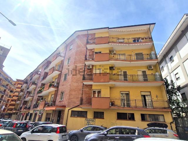 Appartamento in vendita di 100 m² in Via degli Imbimbo, 19