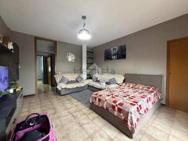 Appartamento in vendita di 100 m² in Via degli Olmi, 18