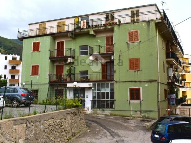 Appartamento in vendita di 100 m² in Via dei Narcisi, 2