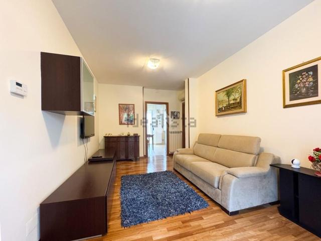 Appartamento in vendita di 100 m² in Via dei Frentani, 114