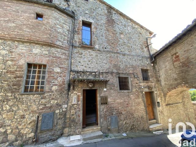 Appartamento in vendita di 100 m² in Via dei Lecci