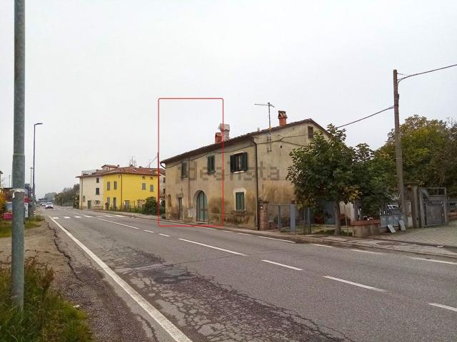 Appartamento in vendita di 100 m² in Via dei Tarlati