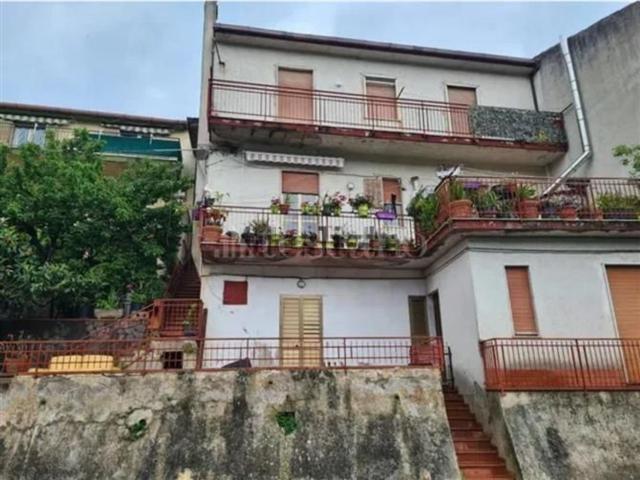 Appartamento in vendita di 100 m² in Via del Mare