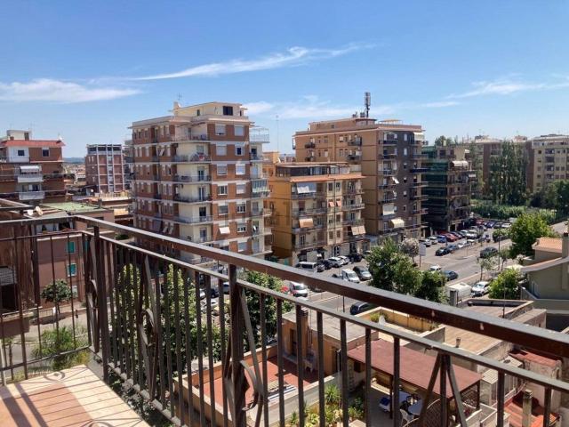 Appartamento in vendita di 100 m² in Via del Mare