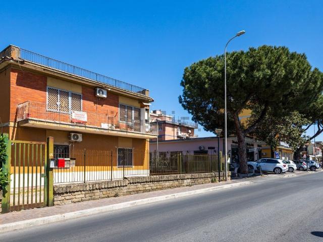 Appartamento in vendita di 100 m² in Via del Mare
