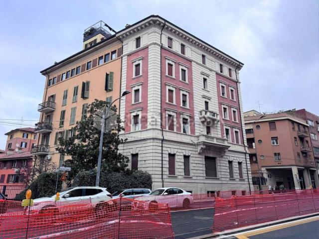 Appartamento in vendita di 100 m² in Via del Chiù, 2