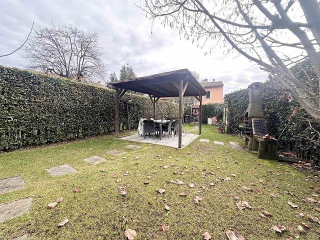 Appartamento in vendita di 100 m² in Via del Ciliegio