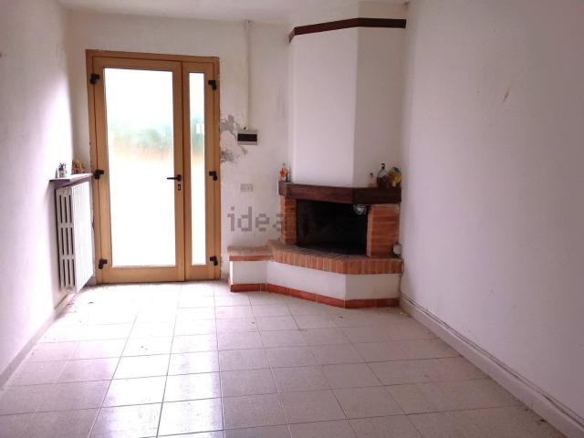 Appartamento in vendita di 100 m² in Via del Fosso