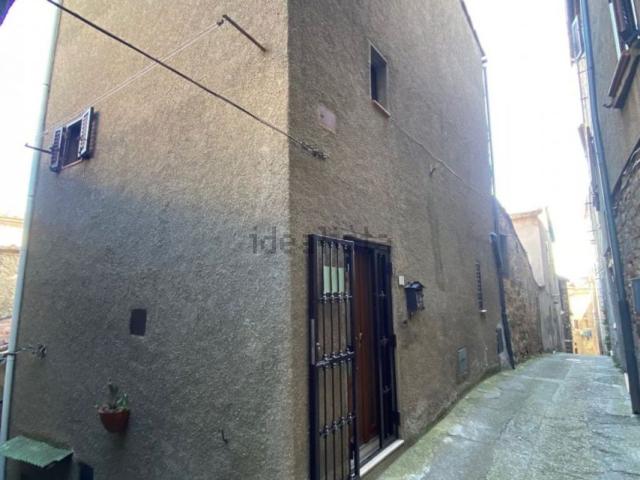 Appartamento in vendita di 100 m² in Via del Poggio