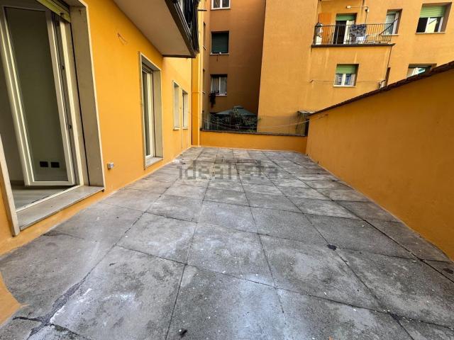 Appartamento in vendita di 100 m² in Via del Pratello