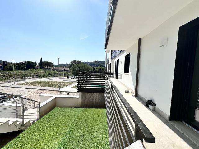 Appartamento in vendita di 100 m² in Via del Roseto