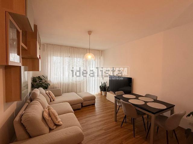 Appartamento in vendita di 100 m² in Via Deledda, 21