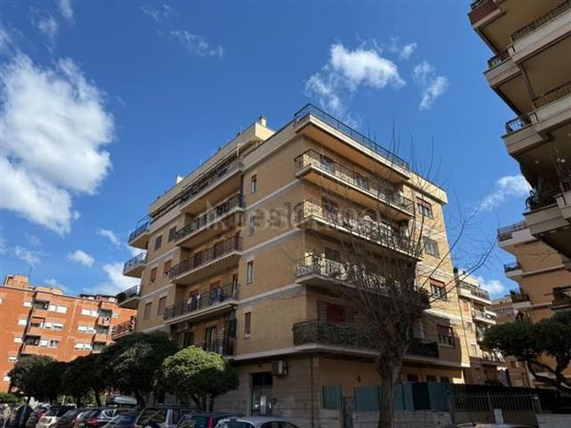 Appartamento in vendita di 100 m² in Via dell&apos Idrovolante
