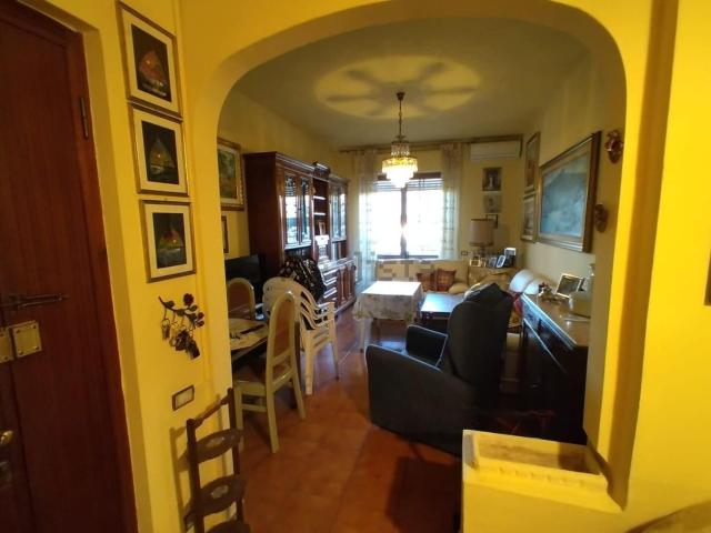 Appartamento in vendita di 100 m² in Via della Bassa