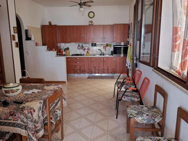 Appartamento in vendita di 100 m² in Via della Luna