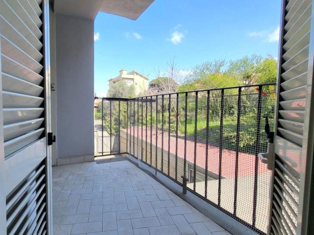 Appartamento in vendita di 100 m² in Via della Palazzina, 71