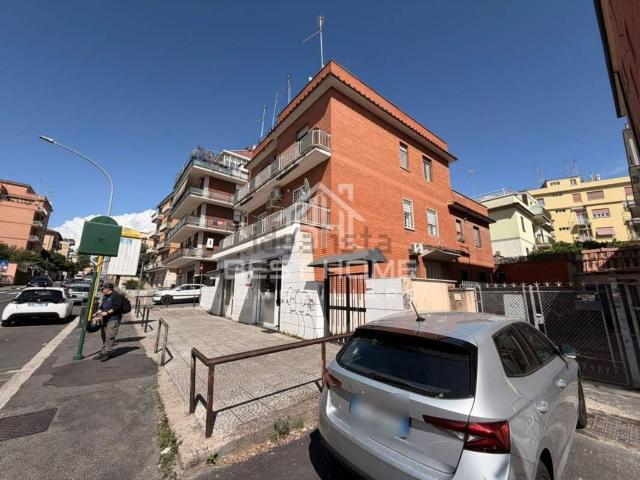 Appartamento in vendita di 100 m² in Via della Pisana