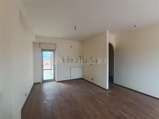 Appartamento in vendita di 100 m² in Via della Regione