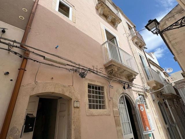 Appartamento in vendita di 100 m² in Via delle Grazie