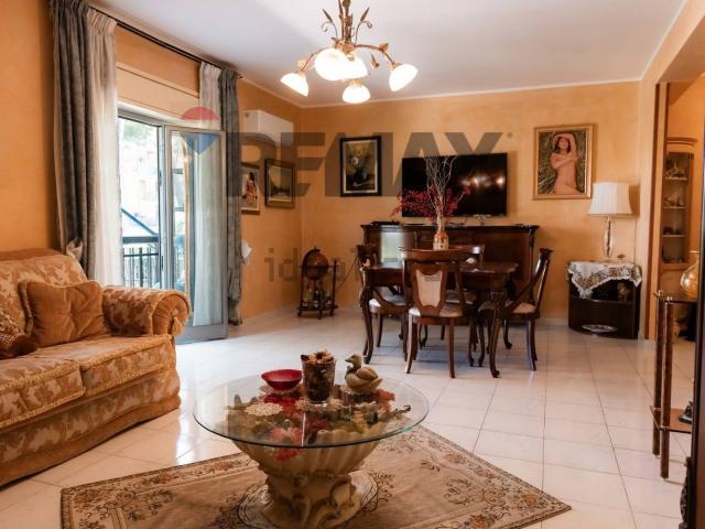 Appartamento in vendita di 100 m² in Via delle Orchidee, 13
