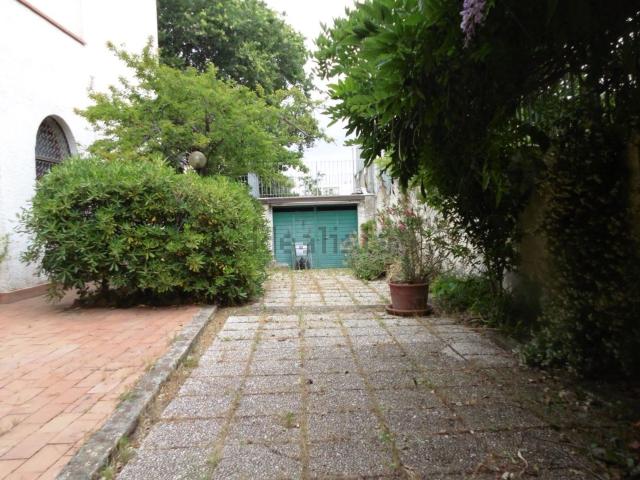 Appartamento in vendita di 100 m² in Via delle Querce