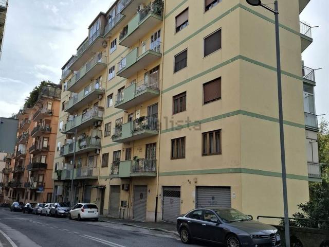 Appartamento in vendita di 100 m² in Via Demetrio Moscato, 11