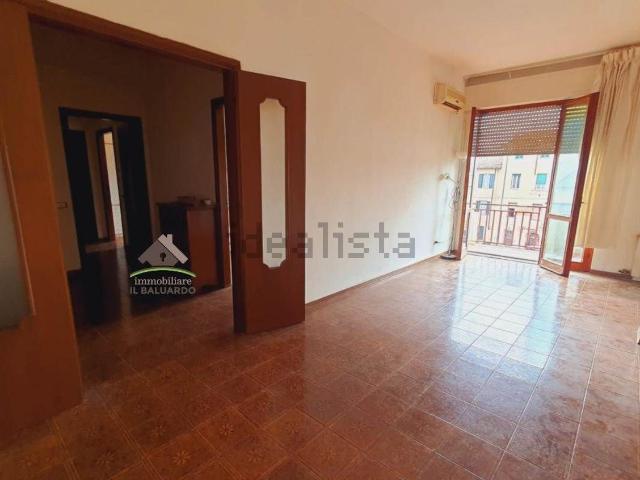 Appartamento in vendita di 100 m² in Via di Boboli, 124