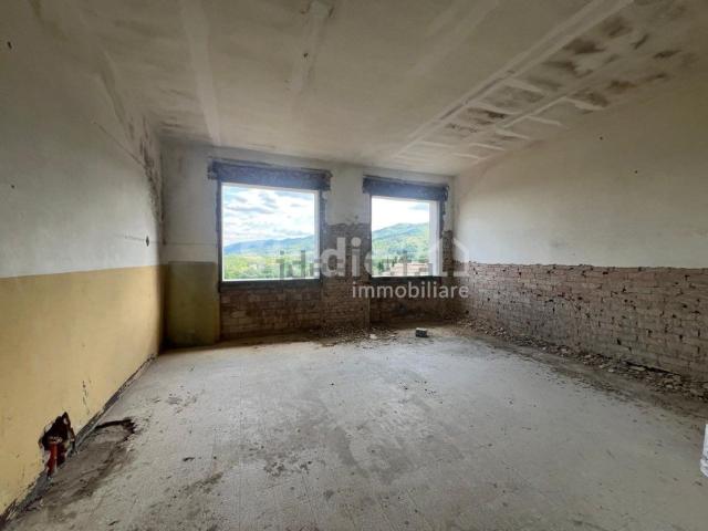 Appartamento in vendita di 100 m² in Via di Gaville